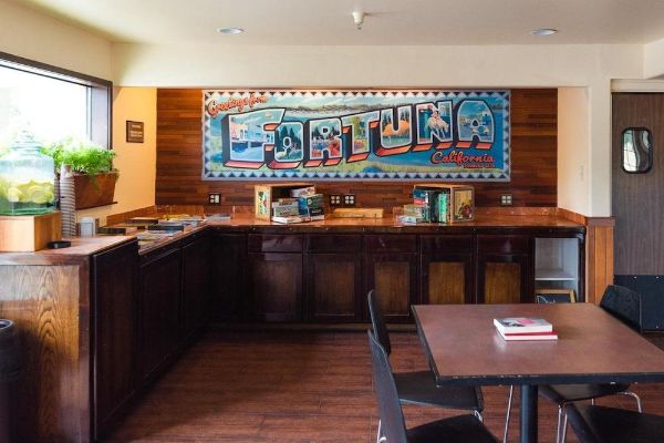 The Redwood Riverwalk Hotel (Fortuna)